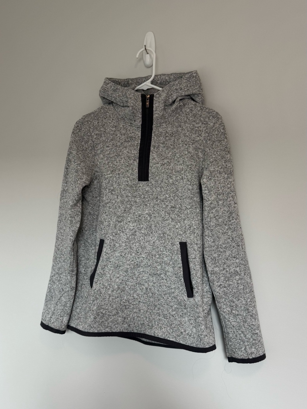 Lululemon Its Fleecing Cold Pullover Heathered White Dark Carbon